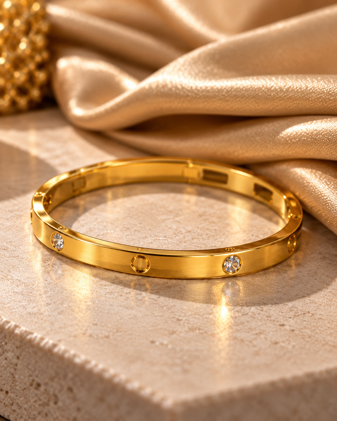 Golden Crystal Screw-Style Bangle