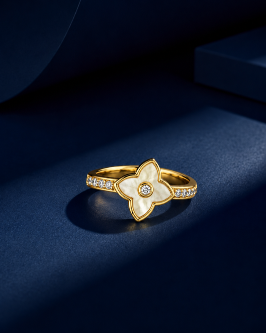 Golden Clover Bloom Crystal Ring