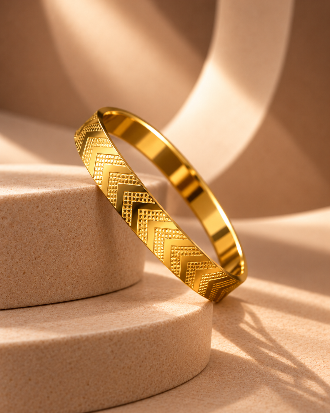 Golden Chevron Pattern Men’s Bracelet