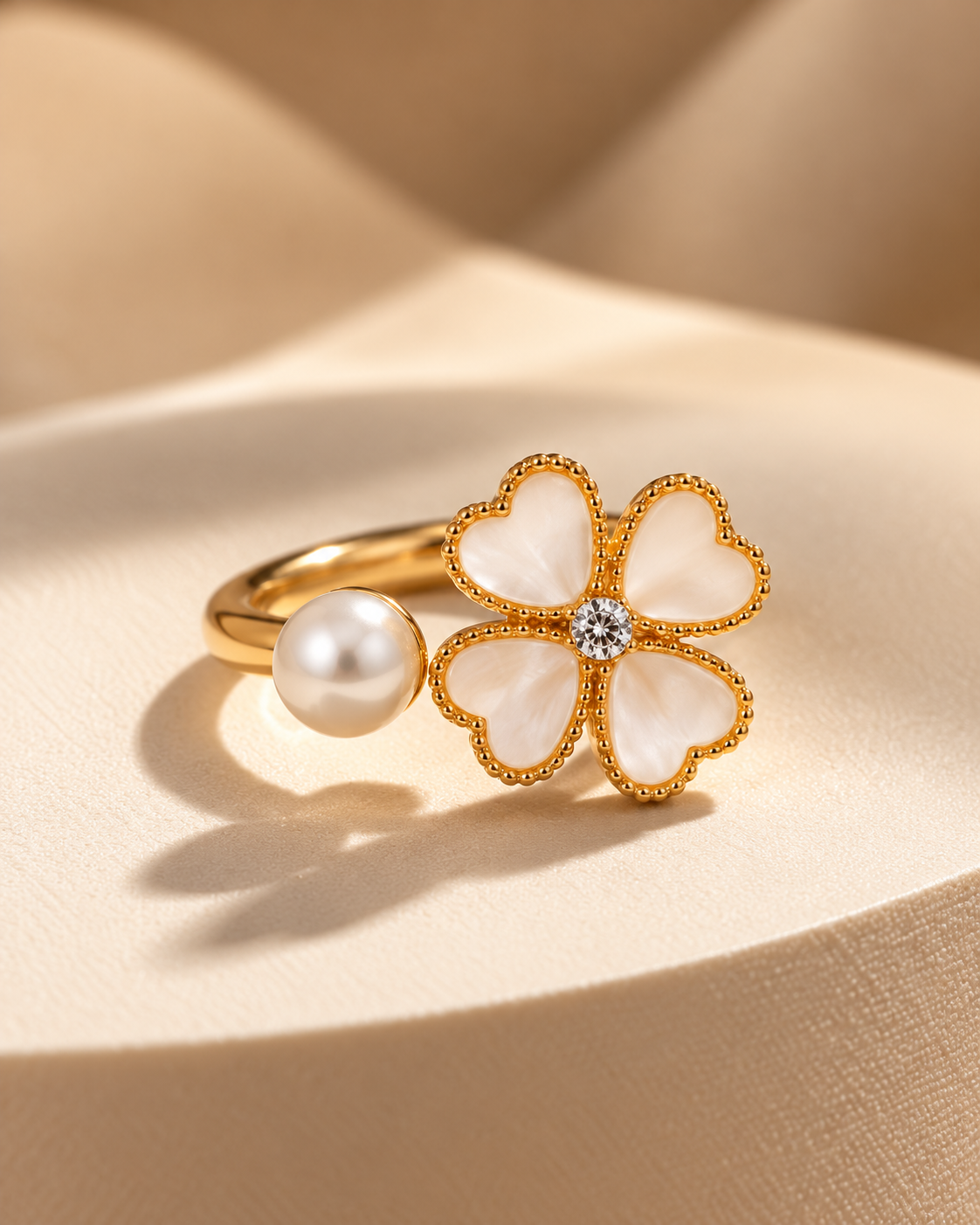 Golden Pearl & Clover Flower Ring
